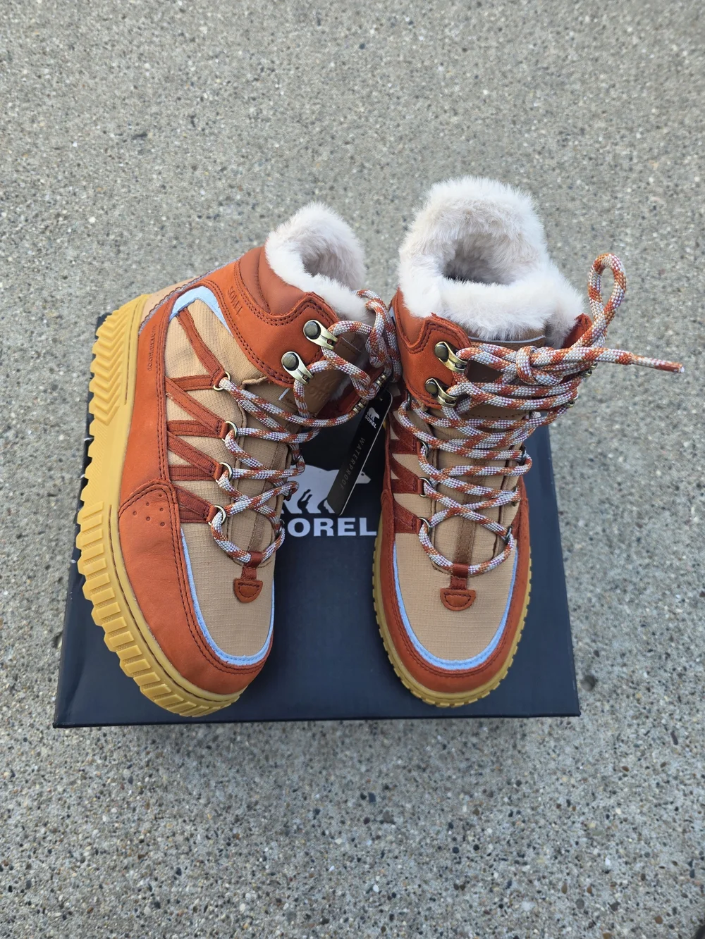 Sorel ONA AVE TREK Orange Tan Faux-Fur Lined WP Boots 7